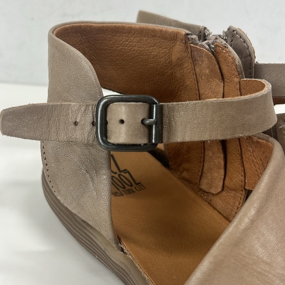 New Miz Mooz Womens Meadow Leather Open Toe Ankle Strap Shoes Size 38 - Picture 6 of 8
